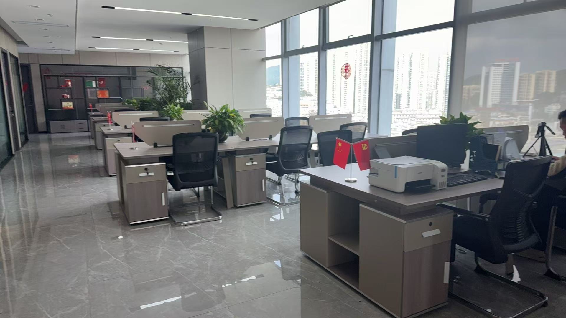 上海品赢实业有限公司